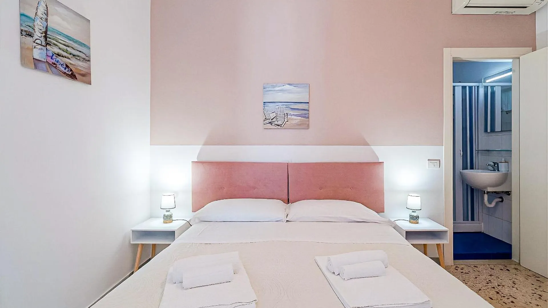 Hotiday Room Collection - Ortigia Opera Syracuse Italy